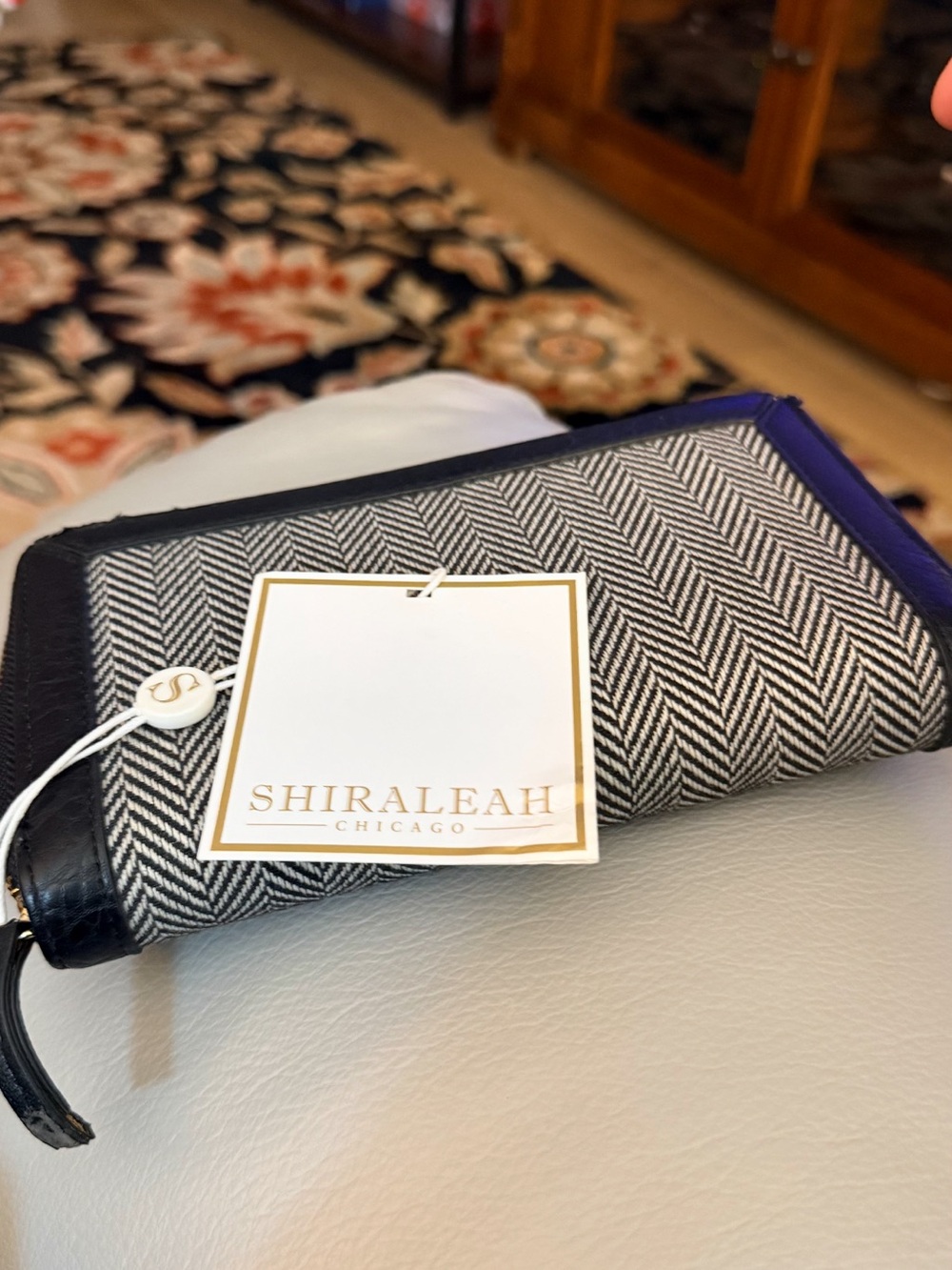 Shiraleah Chicago Black & White Herringbone Zip Wallet with Leather Trim NWT